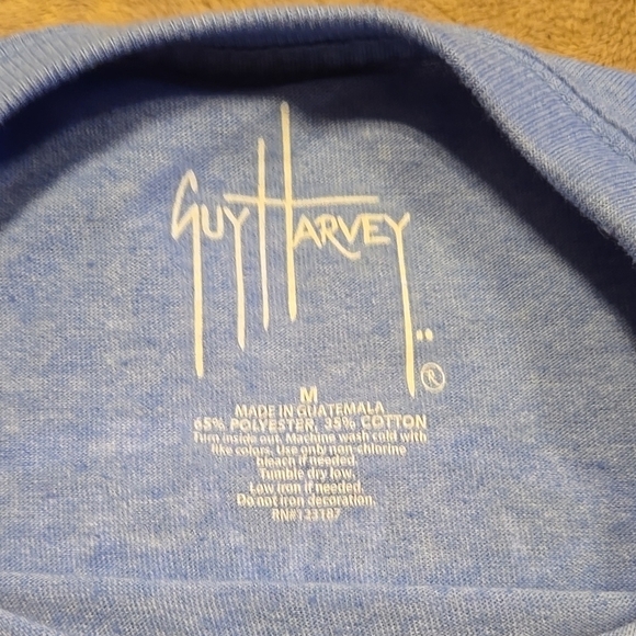 B51. Guy Harvey Light Blue Sailfish Crew Neck Pocket T-Shirt Size Medium - Picture 2 of 4